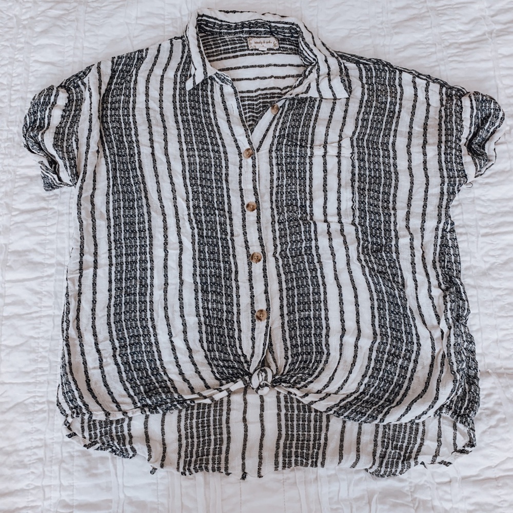 Sandy & Sid Linen Striped Button Down Top